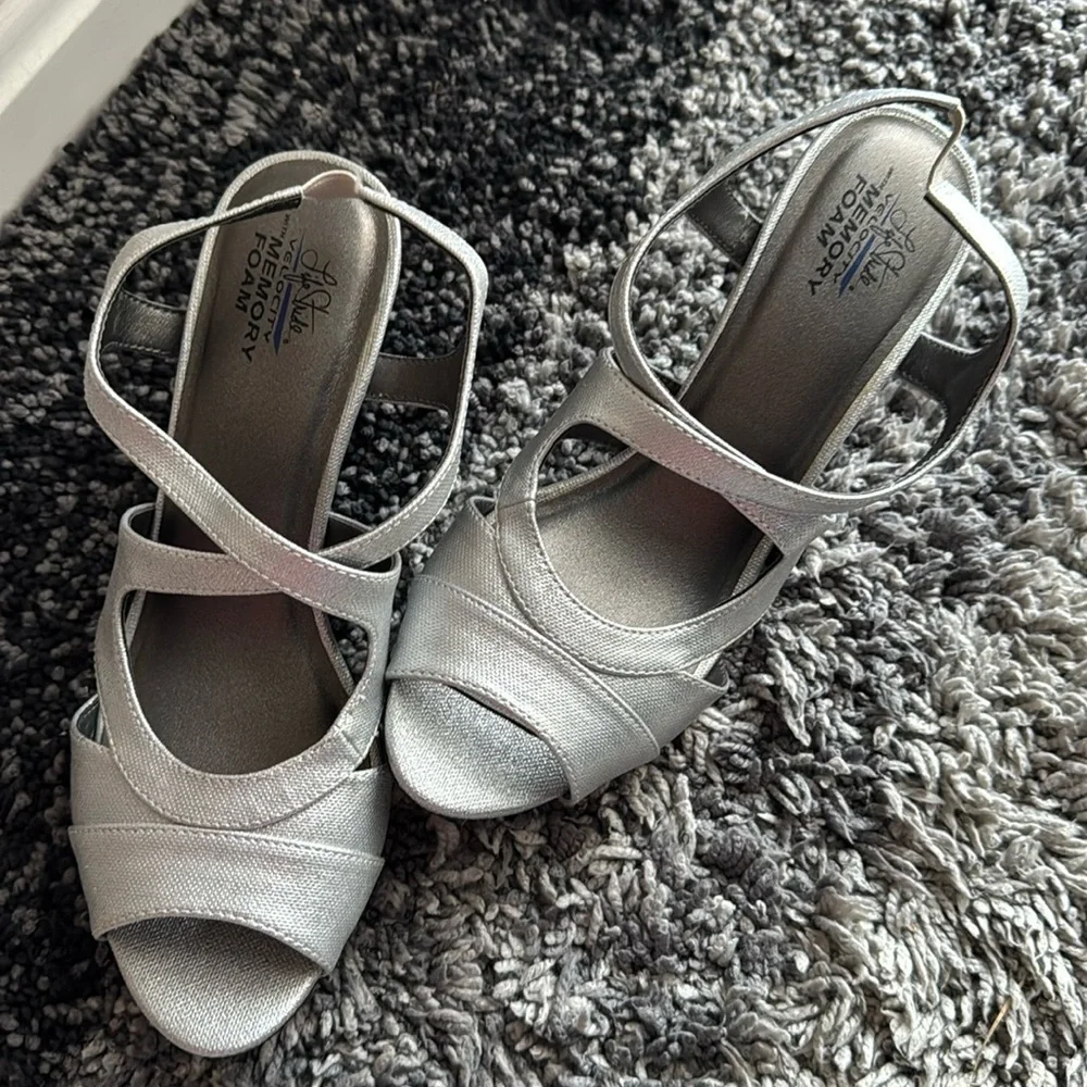 Life stride velocity memory foam heels - Picture 1 of 6